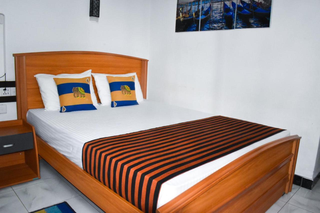 Myr-O Homestay Kombichankulama Экстерьер фото