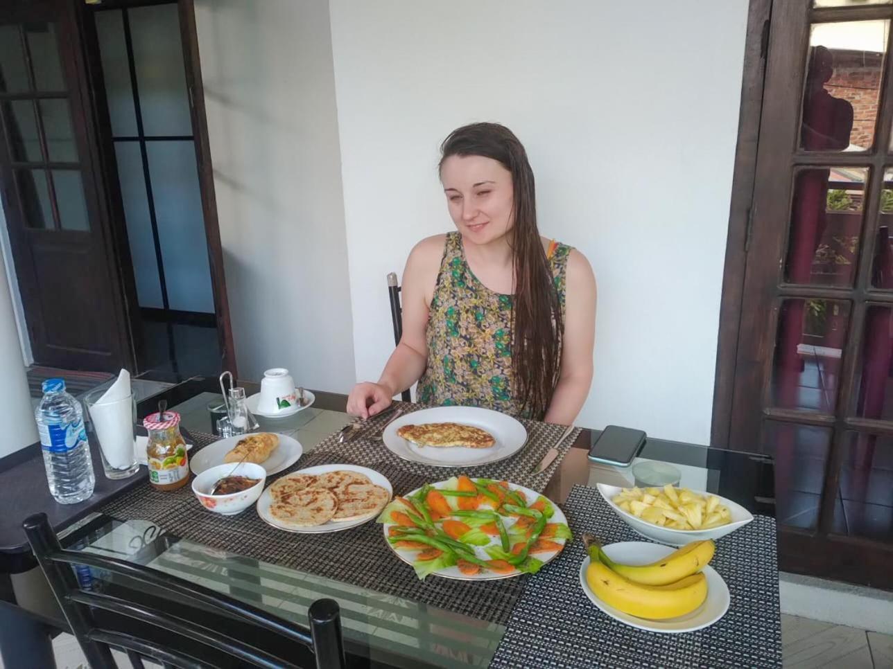 Myr-O Homestay Kombichankulama Экстерьер фото