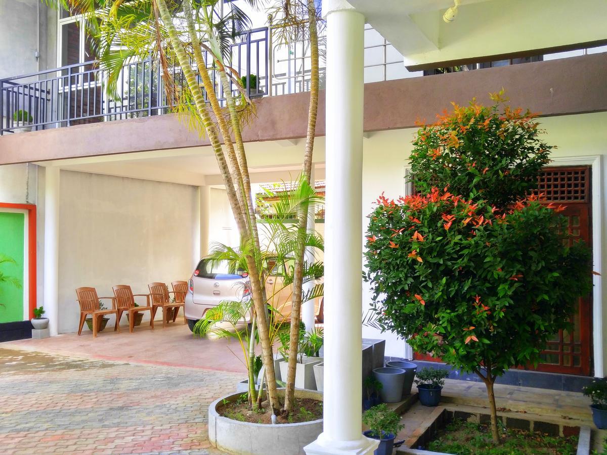 Myr-O Homestay Kombichankulama Экстерьер фото