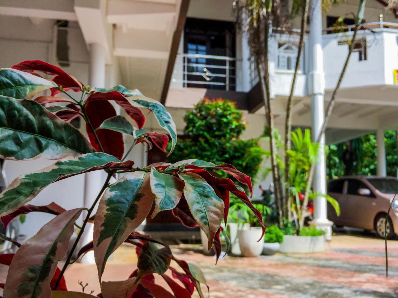 Myr-O Homestay Kombichankulama Экстерьер фото