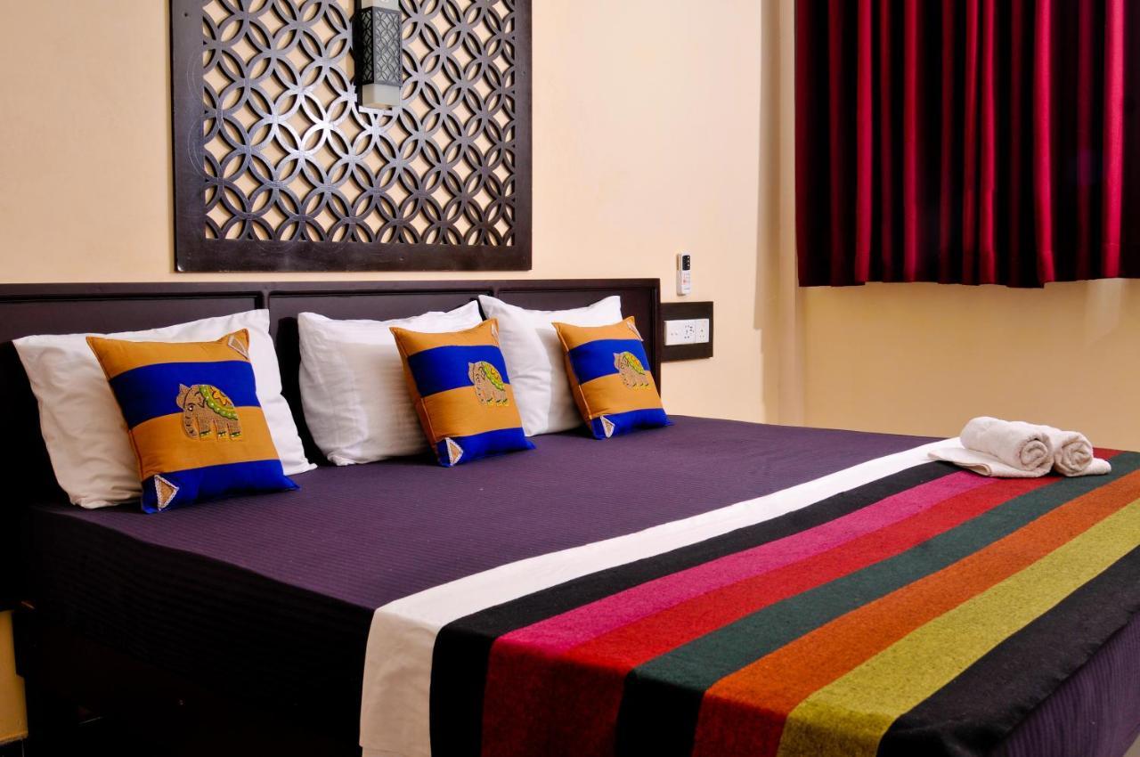 Myr-O Homestay Kombichankulama Экстерьер фото