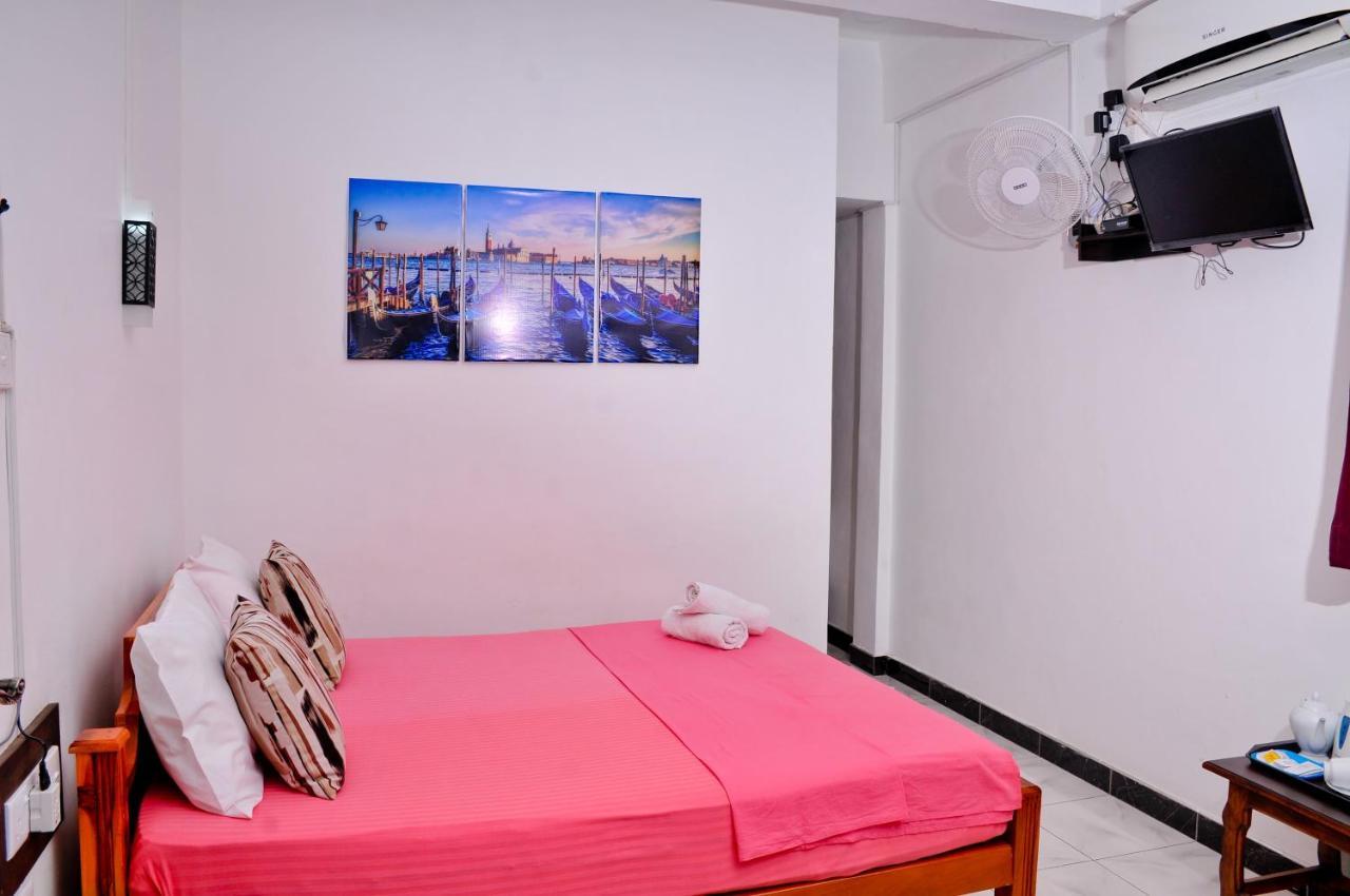 Myr-O Homestay Kombichankulama Экстерьер фото
