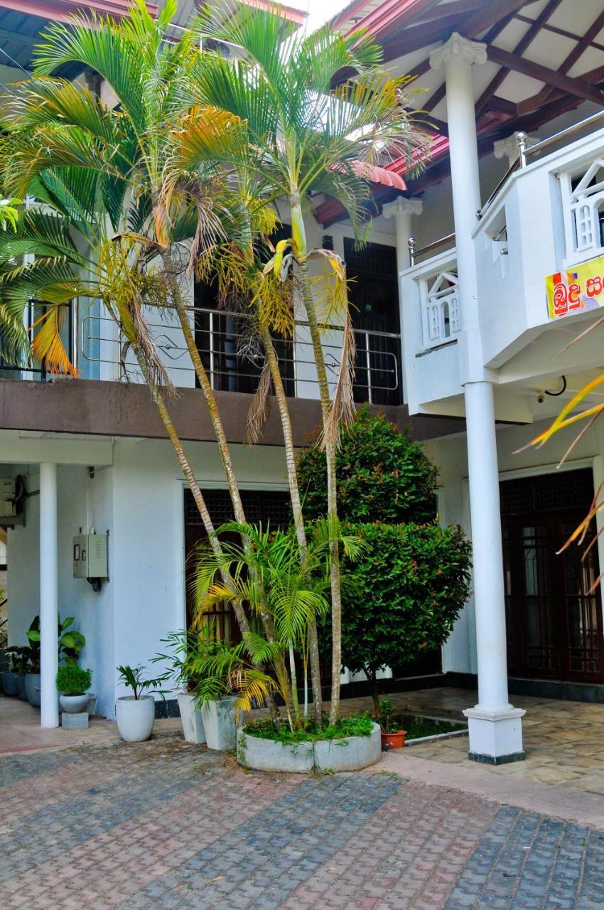 Myr-O Homestay Kombichankulama Экстерьер фото