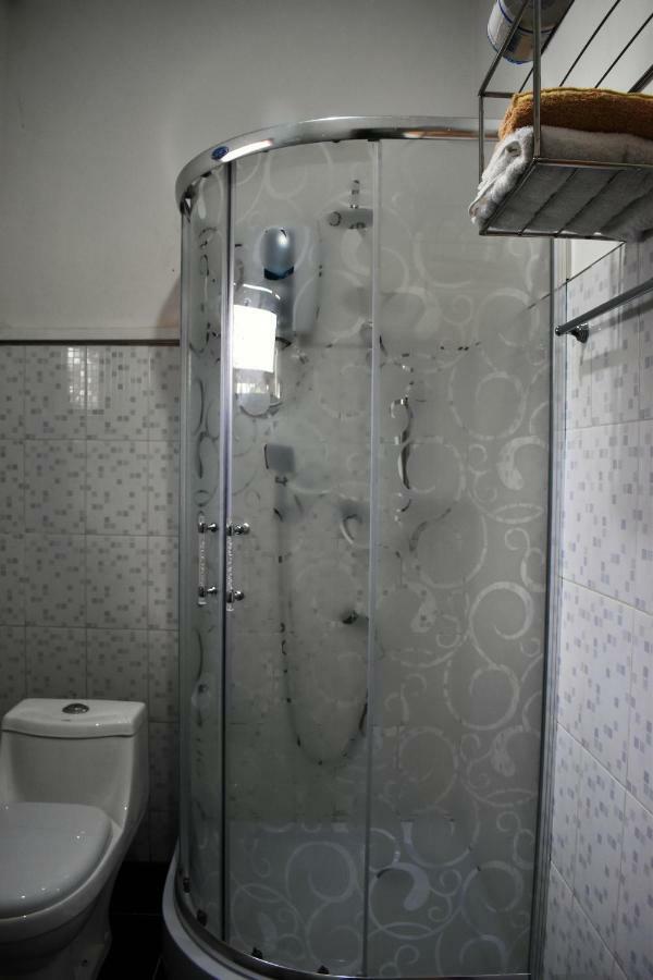Myr-O Homestay Kombichankulama Экстерьер фото
