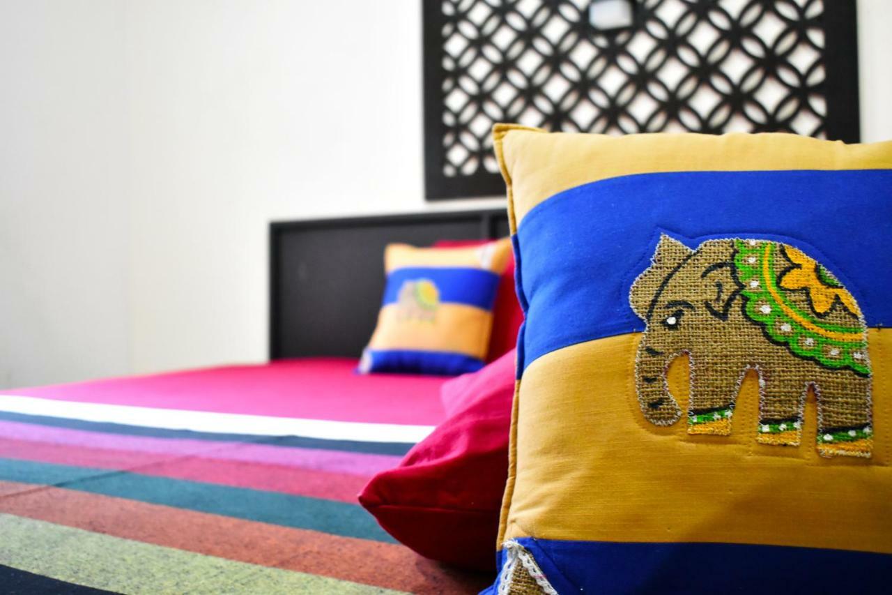 Myr-O Homestay Kombichankulama Экстерьер фото