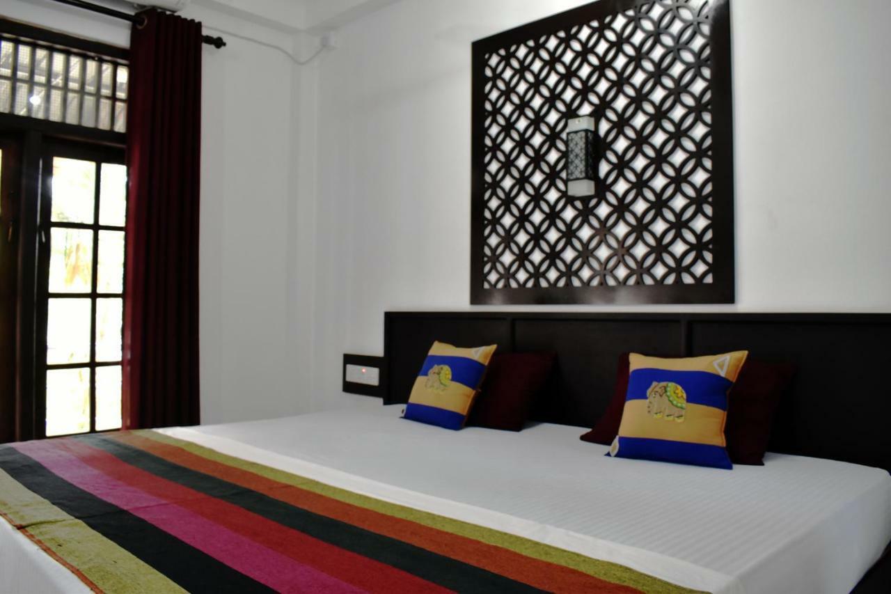 Myr-O Homestay Kombichankulama Экстерьер фото