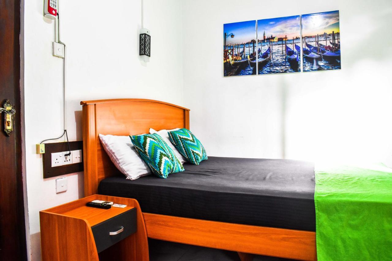 Myr-O Homestay Kombichankulama Экстерьер фото