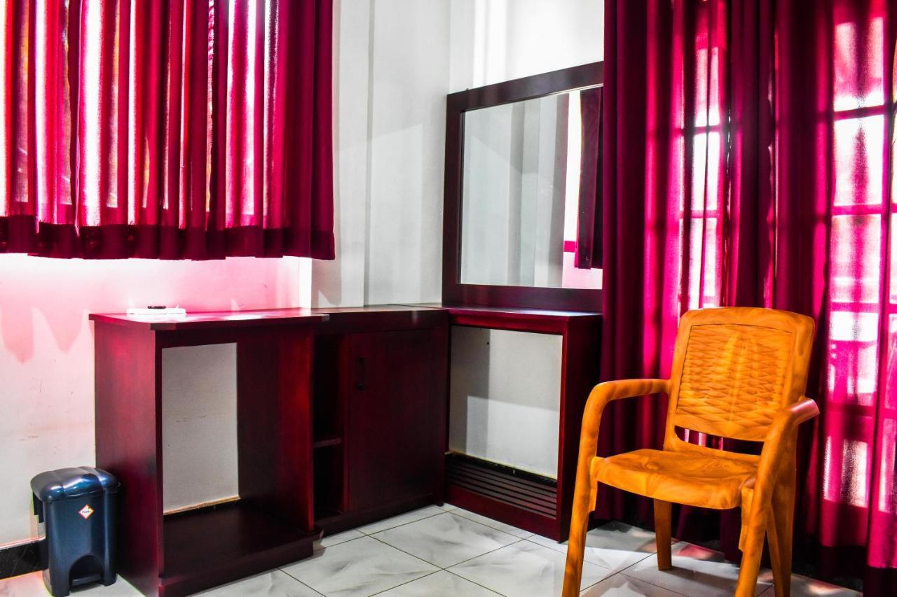 Myr-O Homestay Kombichankulama Экстерьер фото