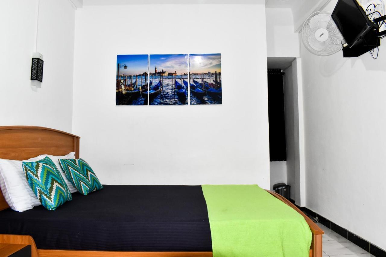 Myr-O Homestay Kombichankulama Экстерьер фото